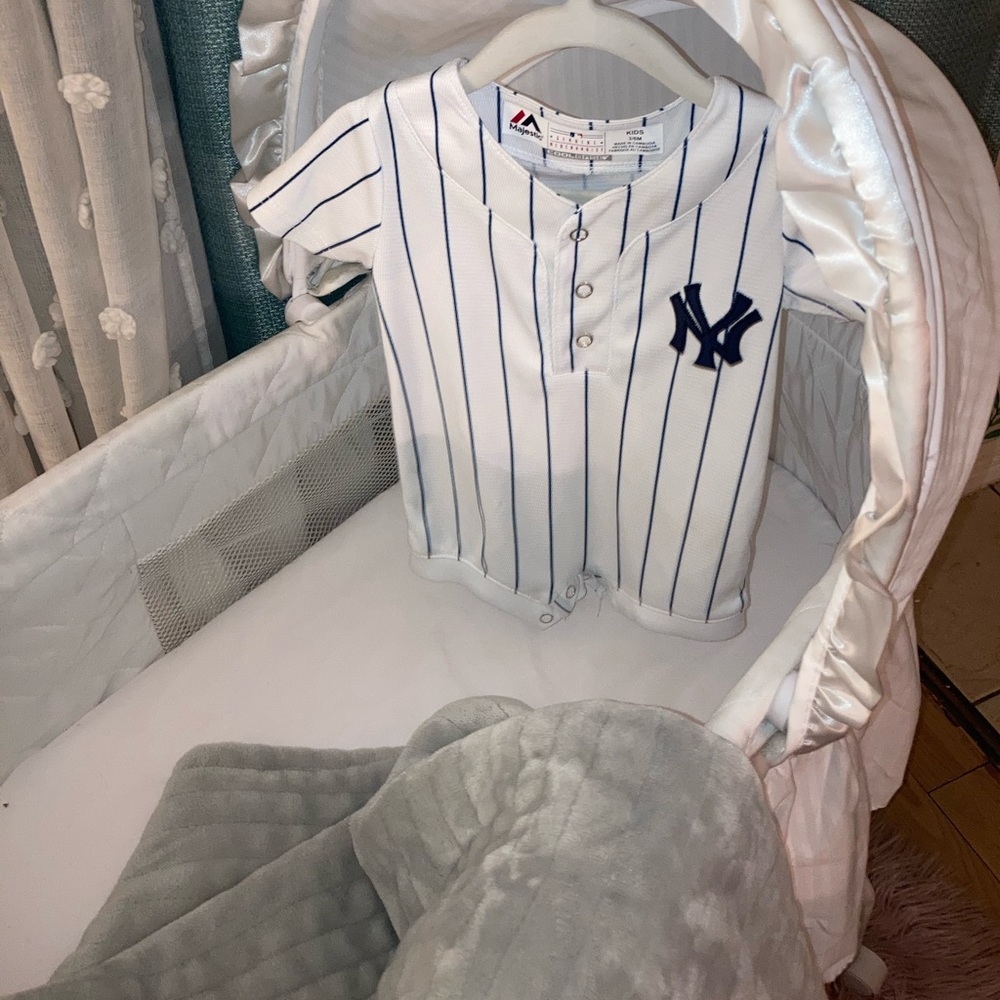 New York Yankee Jersey Outfit 3-6 Months